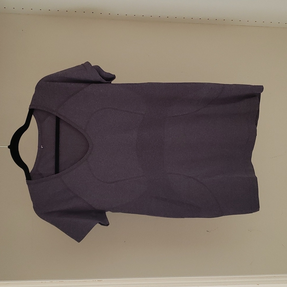 lululemon Run Swiftly V-Neck